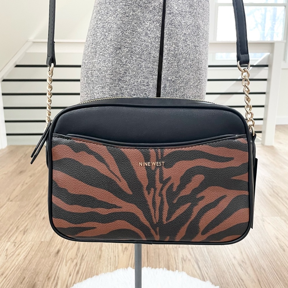NWT Nine West black tan and gold tiger print Crossbody bag